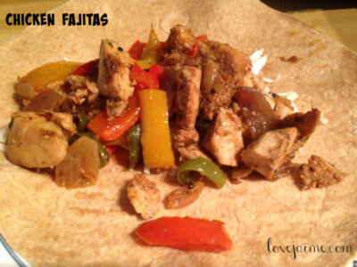 Chicken fajitas made with pre-cooked chicken. (Recipe included for pre-cooking chicken.) #MomsMeet #recipes #chicken